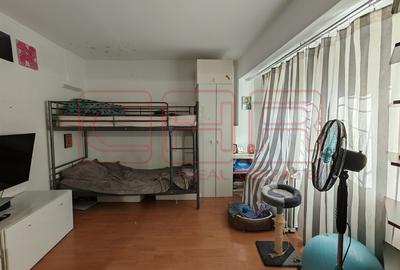 Garsonieră decomandată în Aviației