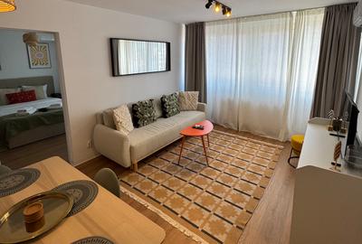 Apartament 2 camere 50 mp | Universitate | Renovat lux | Investiție  179 000 € - 2