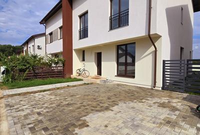 Duplex cu pereti separati langa padure si acces facil spre DN - 4