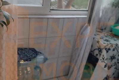 Apartament 2 camere de vanzare, situat in zona Poarta 6 - 6
