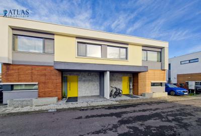 Vila, 110 mp. locuibili, curte 90 mp., 2 niveluri, 2 parcari, finisaje premium - 1