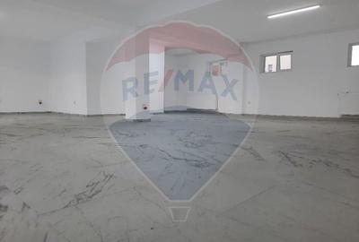 De inchiriat spatiu comercial modern cu locuri de parcare - 4