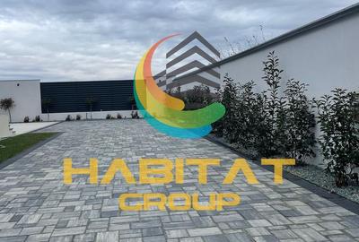 Casă individuală cu 8 camere în Central