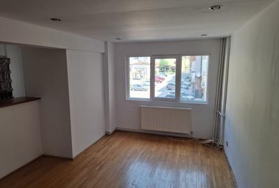 Apartament 2 camere de vânzare în Băile Herculane- Agentia Hercules Imobiliare - 2