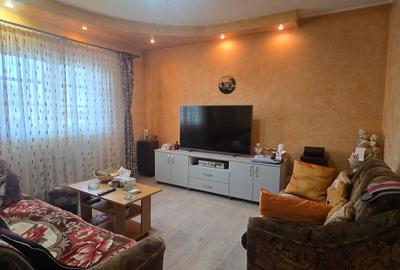 Casa p+2 cu spațiu comericial - 3