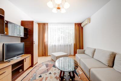 Apartament cu 3 camere semidecomandat, mobilat în Drumul Taberei