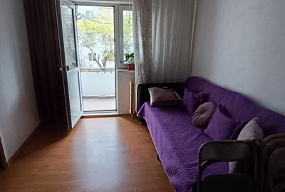 Apartament etaj 1, zona  Malu Rosu