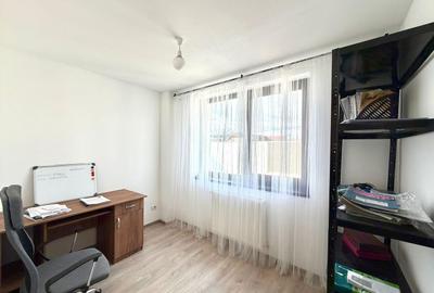 1100 e/ mp - Casa individuala  - 700 mp teren - la asfalt - Sacalaz - 9