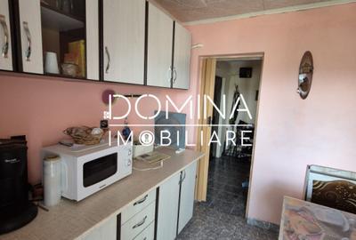Vânzare apartament 2 camere, et. 2,  situat în Rovinari, strada Sporturilor - 6