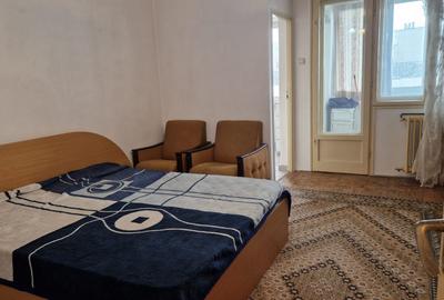 Garsoniera, semidecomandata, 31 mp, balcon, zona Eroii Revolutiei - 1