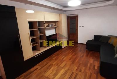 Apartament 2 camere de lux, mobilat, utilat, etaj 2, Zona: Piata Mare, 500 euro - 10