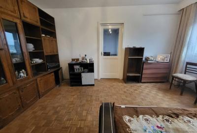 Bacau, apartament in centru, langa Precista