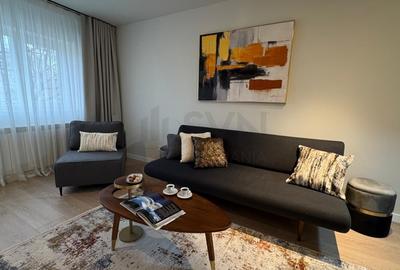 REA1027318 2 camere  la prima inchiriere scara blocului proaspat renovata - 4