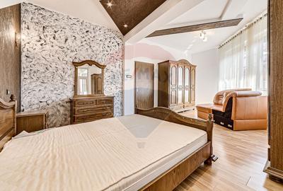 Apartament cu 3 camere de închiriat în zona Boul Rosu - 13