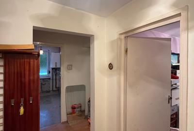 2 decomandate ETAJUL 2, cu centrala, balcon mare, izolat, Miron Costin - 2