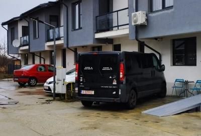 VAND 3 VILE 360MP+300MP CURTE+2 LOC PARCARE IN ZONA 1 DECEMBRIE IF-245.000 euro - 2