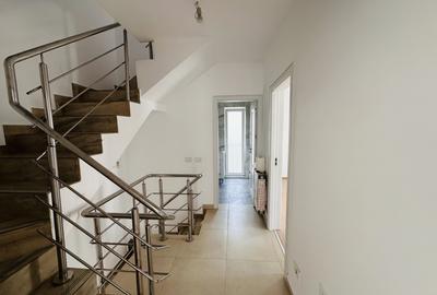 Super Vila în Chiajna , duplex 161 mp construiti , 2 garaje, superb ! - 20