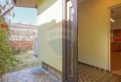 COMISION 0%! CASA SINGURA IN CURTE RENOVATA |STRADA MIRASLAU GRIVITEI - 30