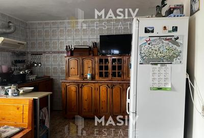 Casă spațioasă de vânzare în Azuga – 9 camere, 6 băi, vedere la Munții Bucegi - 8