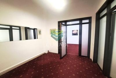 Piata Muncii, casa cu 4 camere de inchiriat,  149 mp utili/birouri - 1