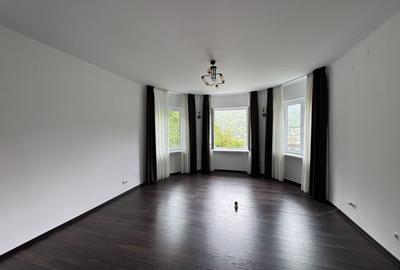 Apartament cu vedere spre Tâmpa, liniște și natură, în Centrul Istoric al Brașov - 3