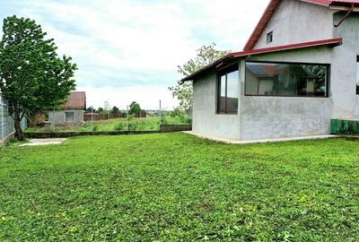 Casa de vanzare langa lac - 10