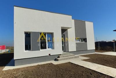 Casa individuala - 3 camere - 2 bai-310 mp teren - 5