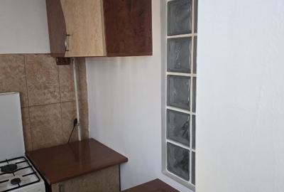 Se vinde garsoniera Imobilul este amplasat la etajul 3 complet, cartier linistit - 4