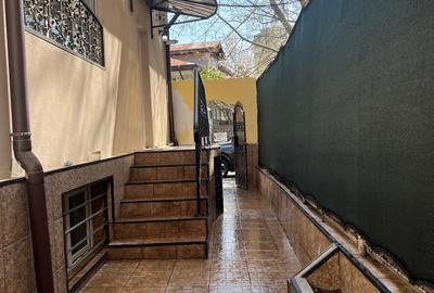 Casa Individuala Ferdinand recent renovata, pretabila Firme, Salon Beauty - 8