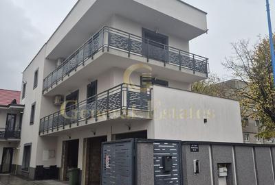 Apartament cu 2 camere de închiriat, Brașov, strada Tudor Vladimirescu - 1