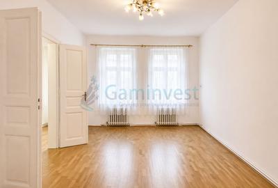 Apartament cu 3 camere de vanzare, Oradea, zona ultracentrala, aproape de teatru - 1