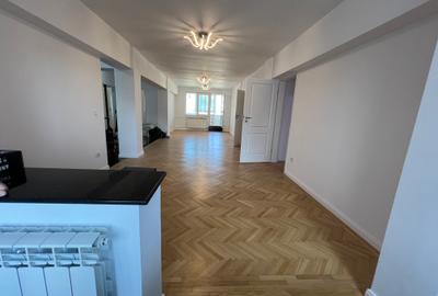 Ideal locuit/birouri!Ultracentral-Magheru, lux , 3 dormitoare - 3