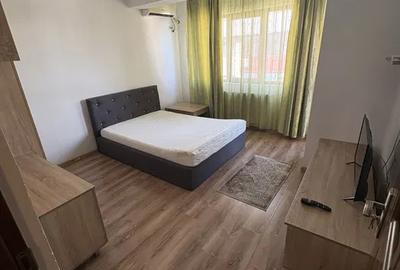 Garsonieră decomandată, mobilată în Metalurgiei