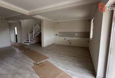 Duplex cu 5 camere despartit prin garaj, zona Giroc - 31