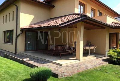 Casă cu 4 camere în Bună Ziua