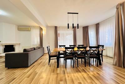 Duplex cu 4 camere în Central