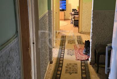 3 camere, et 7/10, bloc 1979, 74 mp-Pacii, Str Barsanesti - 5