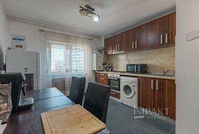 Apartament cu 3 camere decomandat, mobilat în Central