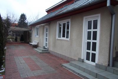 Vand casa in Deva, zona ultracentrala, constructie realizata in anul 2000 - 6