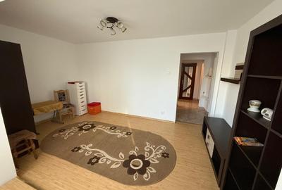 Apartament 3 camere decomandat – Bacău, strada Narciselor - 3