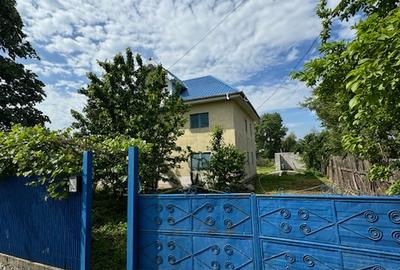 Casa cu etaj de vanzare sat Beresti, com. Sascut, jud. Bacau - 9