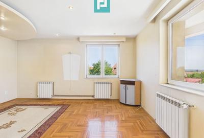 Vila 13 camere, Sanmartin - 17