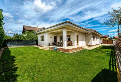 Casă individuală cu 4 camere în Aradul Nou