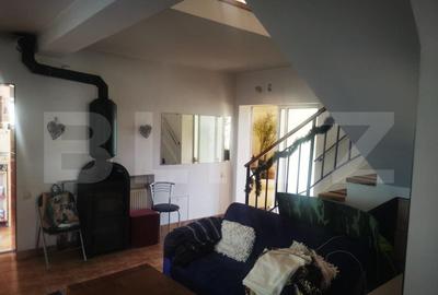 Casa 10 camere, 526 mp utili , teren 700 mp - 2