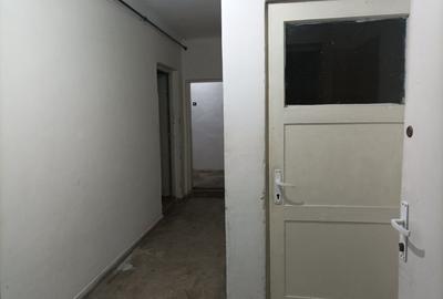 Apartament 3 camere liber la vanzare zona Central - 22