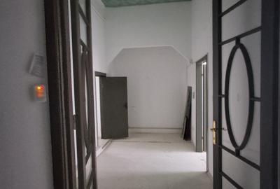 Apartament cu 2 camere decomandat în Centrul Istoric