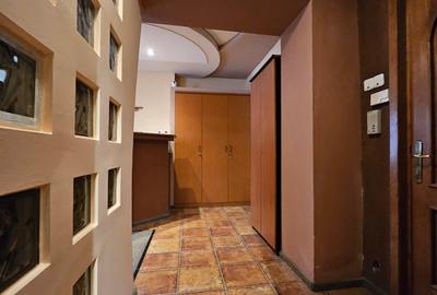 Oferta inchiriere garsoniera in Craiovei, parter,  260 EURO - 12