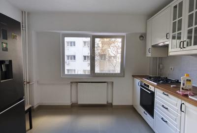 4 Camere + Boxa An Constructie 1983 Zona Universitate - P-ta. Romana - 2