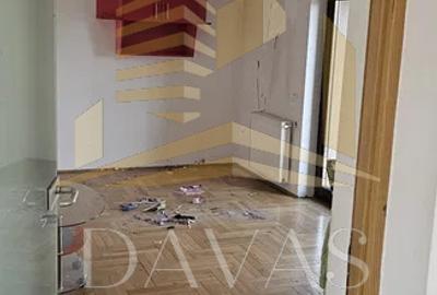Casa de închiriat 6 camere 350mp | 1.300 mp Teren | Europa - 8