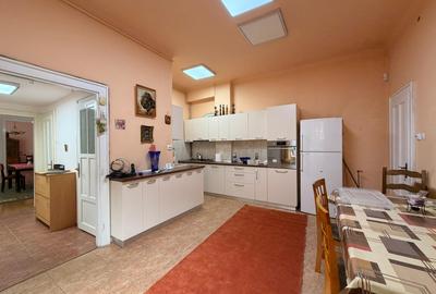 Casa 5 camere 140mp, curte 300mp, Semicentral - Piata Abator - 4